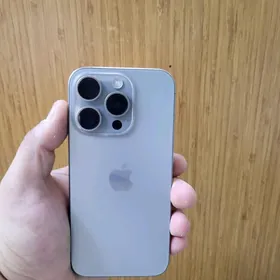 iPhone 15 pro 128 CH