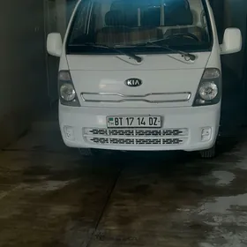 Kia Bongo 2013