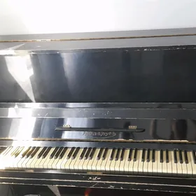 Pianino
