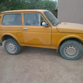 Lada Niva 1982