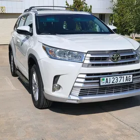 Toyota Highlander 2018