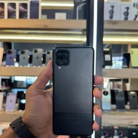 SAMSUNG A12