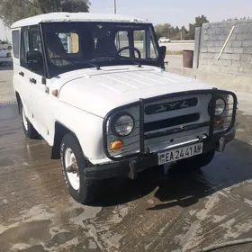UAZ 469 2002