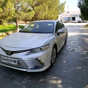 Toyota Camry 2020