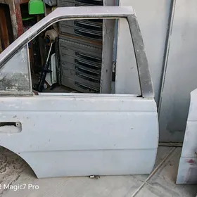 Pejo 405 gapy