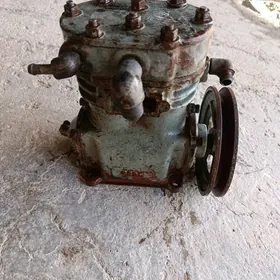 Kompressor