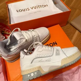 кроссовки LV