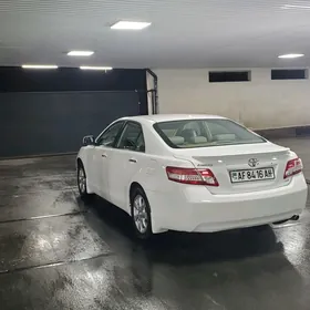 Toyota Camry 2010