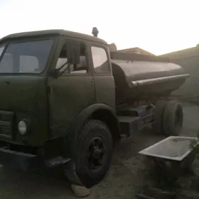 Maz Samosval 1990