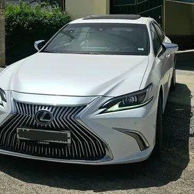 Lexus ES 350 2020