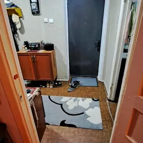 30 мкр 2 комнаты 3 этаж