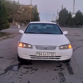 Toyota Camry 1999