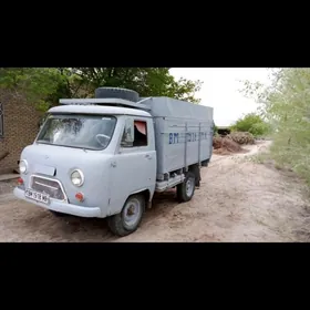 UAZ 469 1987