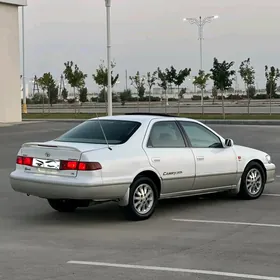 Toyota Camry 2000