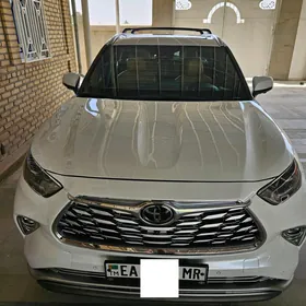 Toyota Highlander 2023