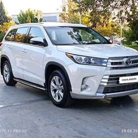 Toyota Highlander 2016