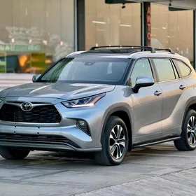 Toyota Highlander 2020