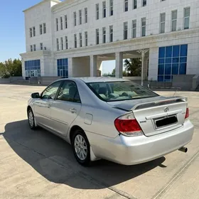 Toyota Camry 2004