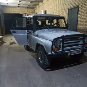 UAZ 469 2002