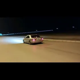 Mercedes-Benz E320 1998
