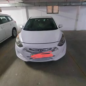 Hyundai Elantra 2015