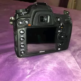 nikon 7000