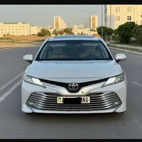 Toyota Camry 2018