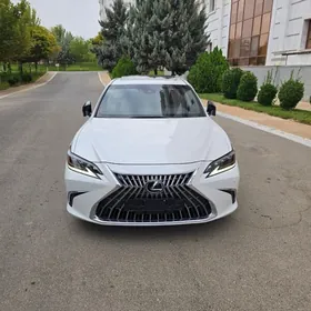 Lexus ES 350 2022
