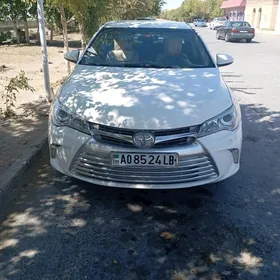 Toyota Camry 2017