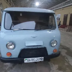 UAZ 452 1980