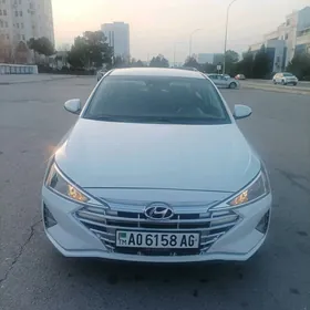 Hyundai Elantra 2019