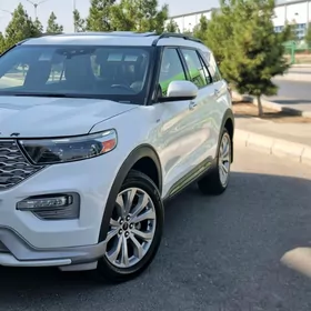 Ford Explorer 2022