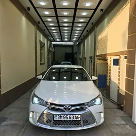 Toyota Camry 2016