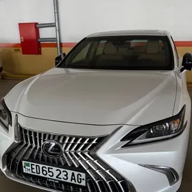 Lexus ES 350 2022