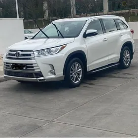 Toyota Highlander 2018