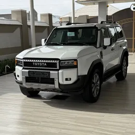 Toyota Land Cruiser Prado 2024