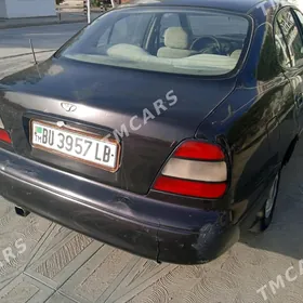Daewoo Leganza 1998