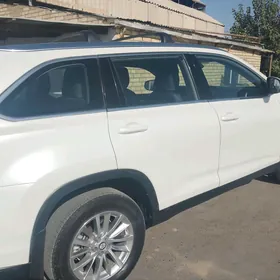 Toyota Highlander 2019