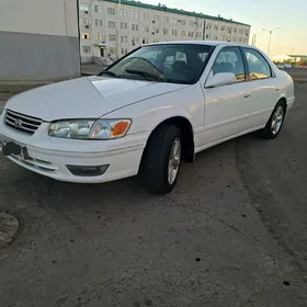 Toyota Camry 2000