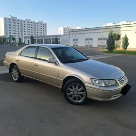 Toyota Camry 2000