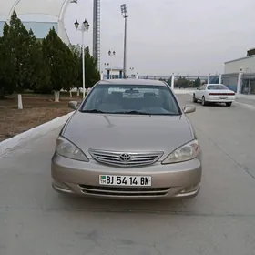 Toyota Camry 2004