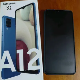 Телефон Samsung Galaxy A12