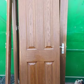 Satlyk gapylar