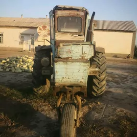 MTZ T-28 2005