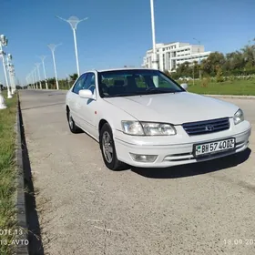 Toyota Camry 2000