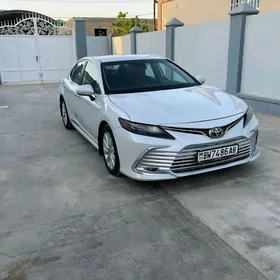 Toyota Camry 2020
