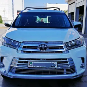 Toyota Highlander 2018