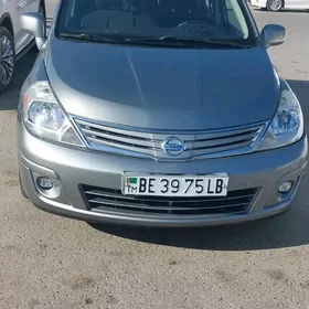 Nissan Versa 2010