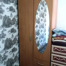 шифоньер