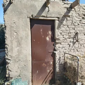Продаю дачу+ коровник